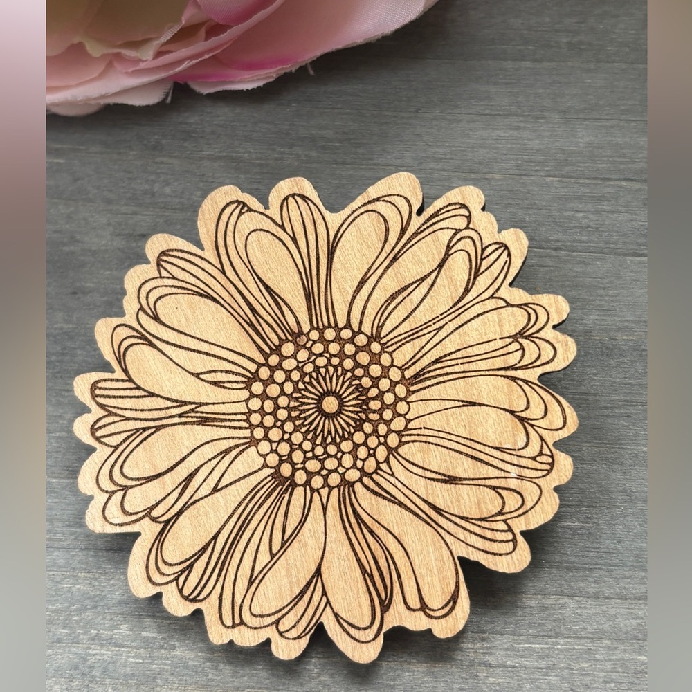 Vintage Wooden Flower Brooch Hallmark
